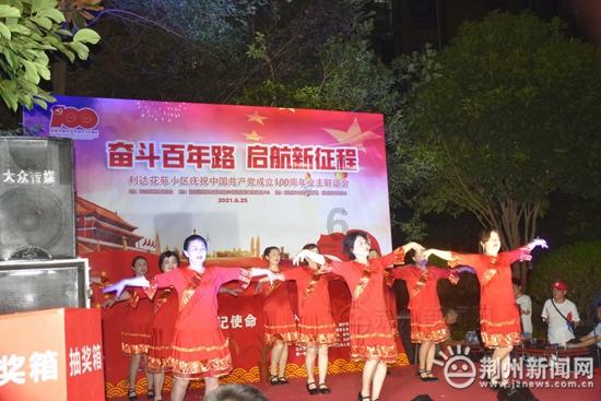 退伍军人陈世军10年间上门给500位老人洗澡,他为何会这么做?-探索兴趣的红迪网